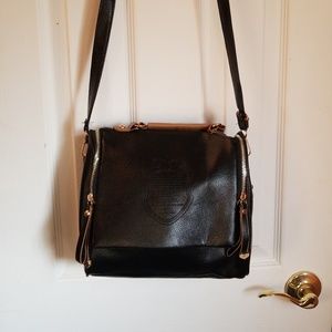 Cute cross over Black Purse brand new never used